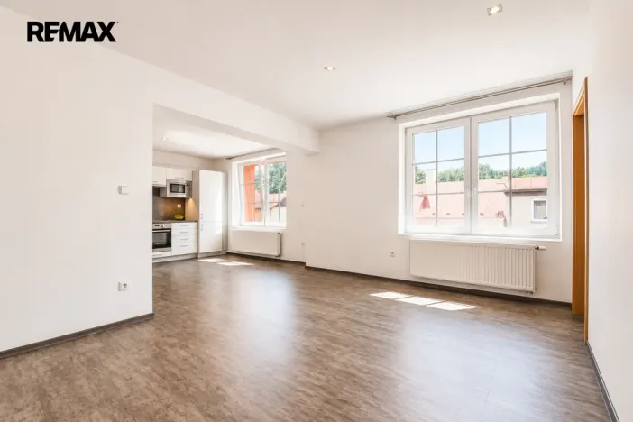 Pronájem bytu 3+kk, Velké Poříčí, Náchodská, 68 m2