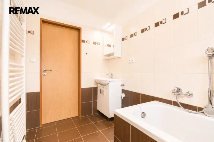 Pronájem bytu 3+kk, Velké Poříčí, Náchodská, 68 m2