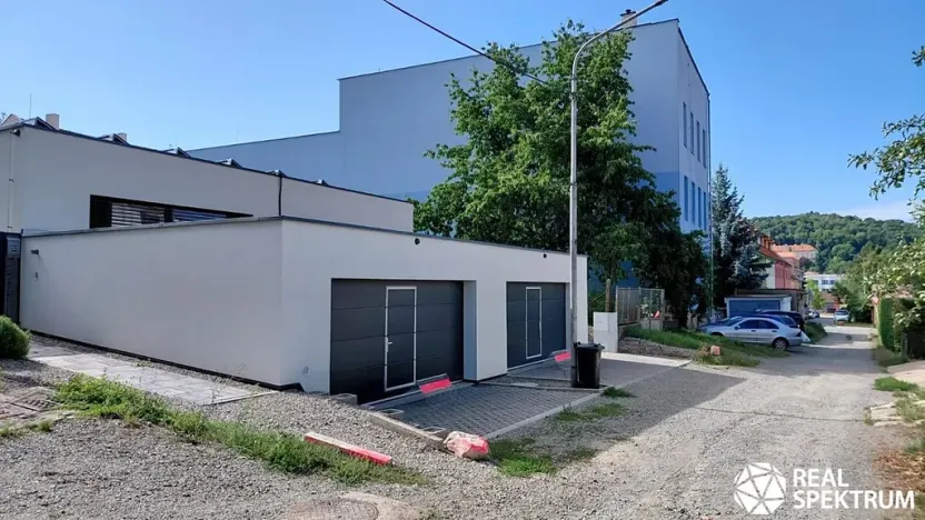 Pronájem garáže, Boskovice, Sadová, 33 m2