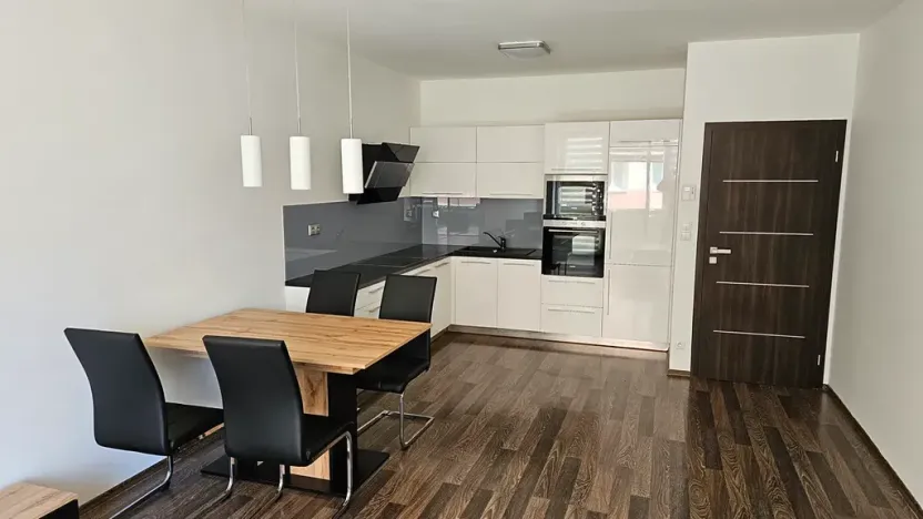 Pronájem bytu 2+kk, Brno, Podveská, 58 m2