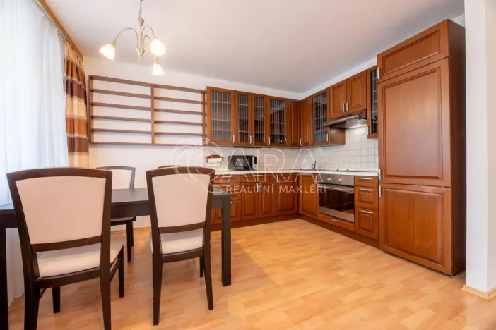 Pronájem bytu 2+kk, Praha - Lhotka, Jílovská, 61 m2