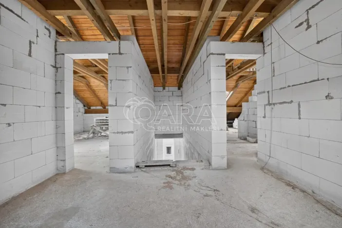 Prodej vícegeneračního domu, Lišany, Za rybníkem, 170 m2
