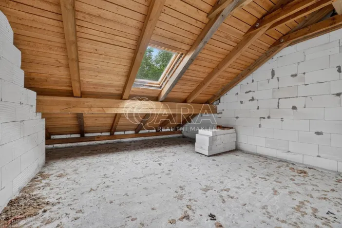 Prodej vícegeneračního domu, Lišany, Za rybníkem, 170 m2