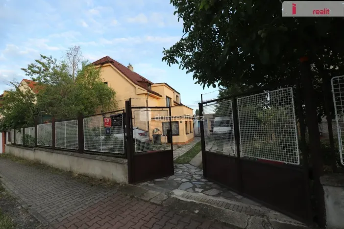 Pronájem bytu 3+1, Praha - Libuš, Betáňská, 116 m2