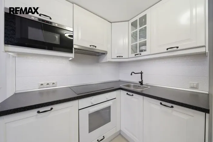 Prodej bytu 2+kk, Karlovy Vary, Krále Jiřího, 49 m2