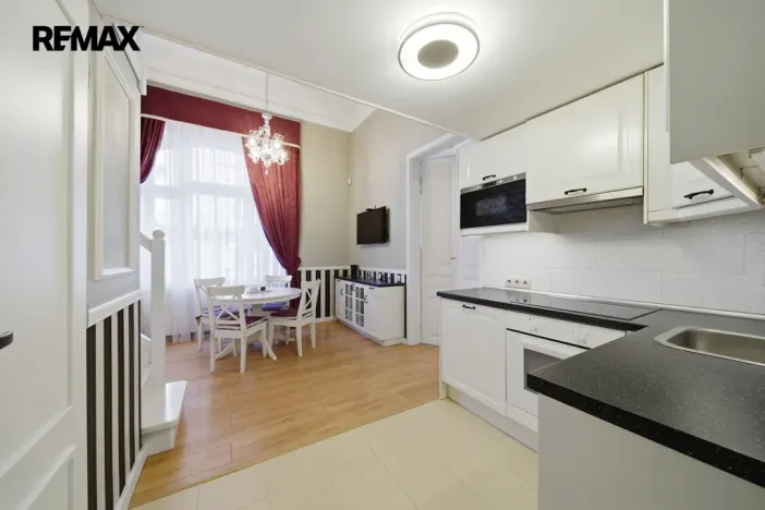 Prodej bytu 2+kk, Karlovy Vary, Krále Jiřího, 49 m2