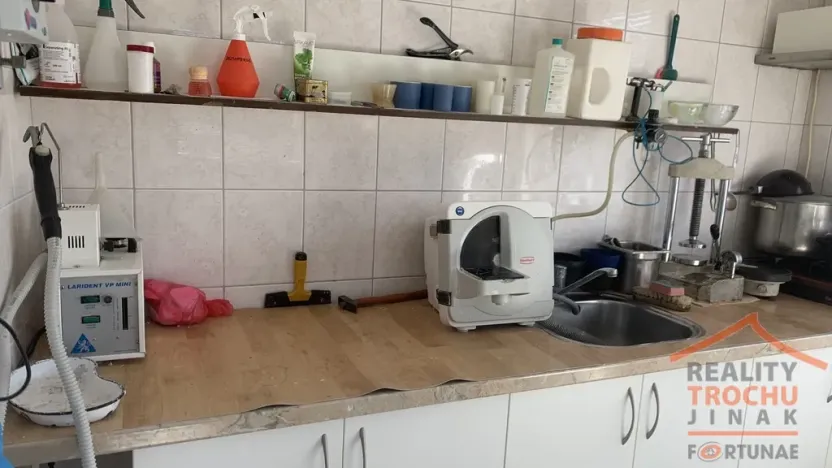 Pronájem obchodního prostoru, Havlíčkův Brod, U Šlapanky, 30 m2