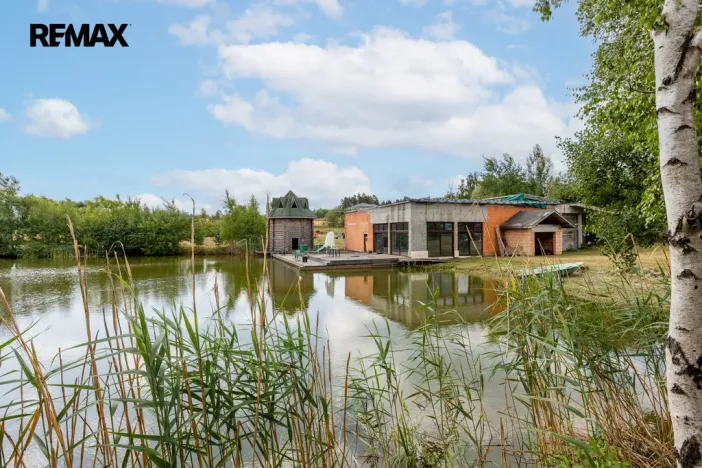Prodej zemědělské usedlosti, Nová Role - Mezirolí, 900 m2