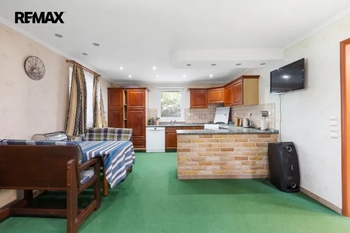 Prodej zemědělské usedlosti, Nová Role - Mezirolí, 900 m2