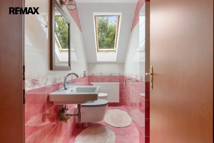 Prodej zemědělské usedlosti, Nová Role - Mezirolí, 900 m2