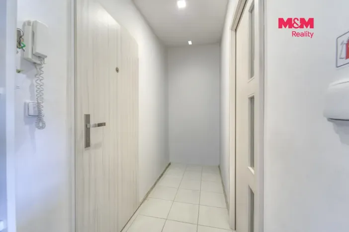 Prodej bytu 2+kk, Beroun - Beroun-Centrum, Na Klášteře, 43 m2