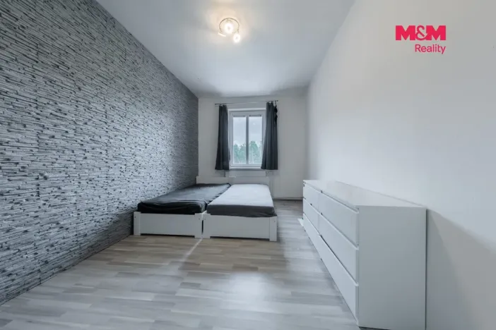 Prodej činžovního domu, Karlovy Vary - Dvory, 1. máje, 384 m2