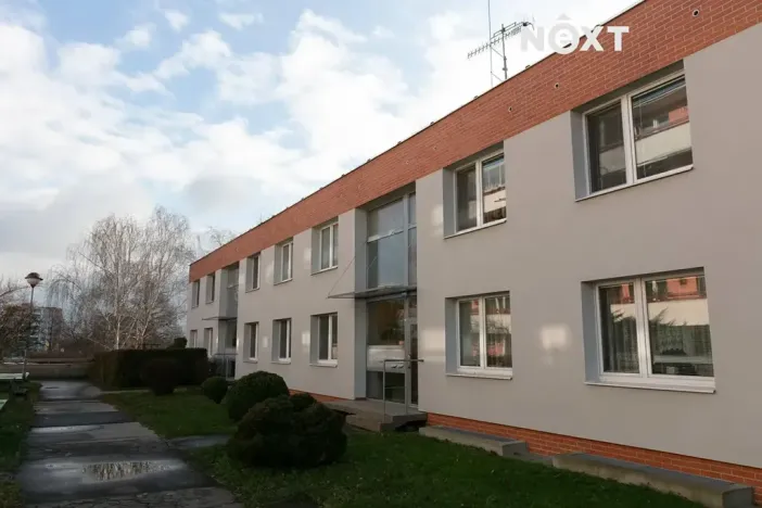 Pronájem bytu 1+kk, Zlín, U Trojáku, 27 m2
