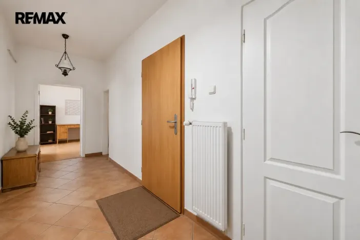 Pronájem bytu 4+1, Hronov, T. G. Masaryka, 135 m2