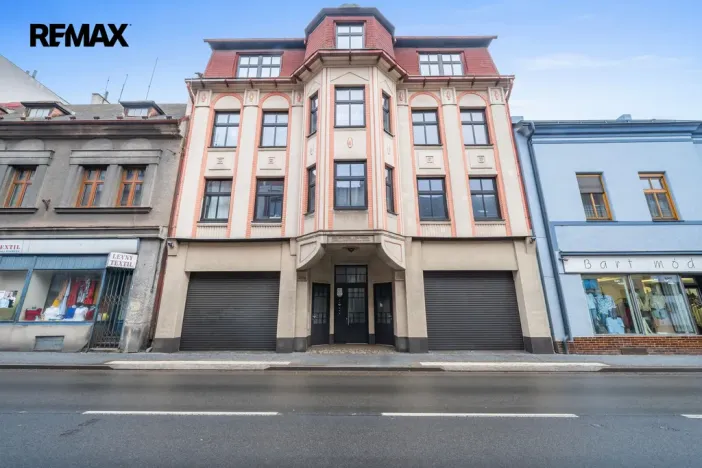 Pronájem bytu 4+1, Hronov, T. G. Masaryka, 135 m2