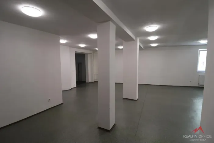 Pronájem komerční nemovitosti, Děčín - Děčín IV-Podmokly, Mírové nám., 373 m2