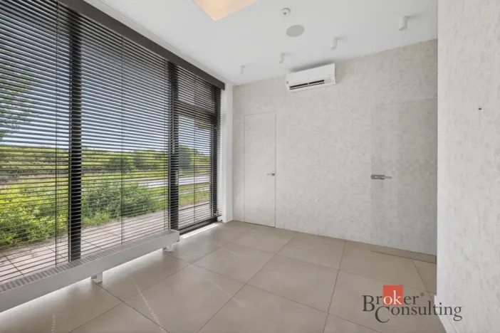 Prodej obchodního prostoru, Plzeň - Černice, Vltavínová, 108 m2