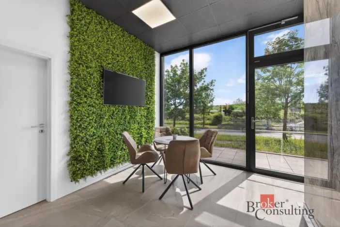 Prodej obchodního prostoru, Plzeň - Černice, Vltavínová, 59 m2