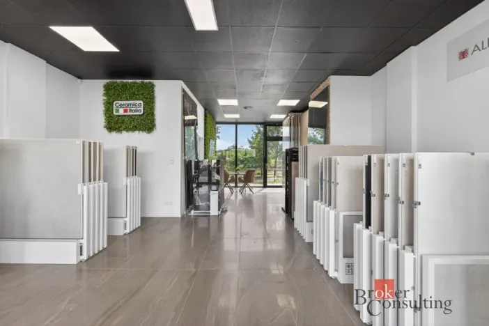 Prodej obchodního prostoru, Plzeň - Černice, Vltavínová, 59 m2