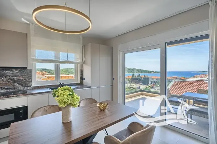 Prodej bytu 3+kk, Primošten, Chorvatsko, 61 m2