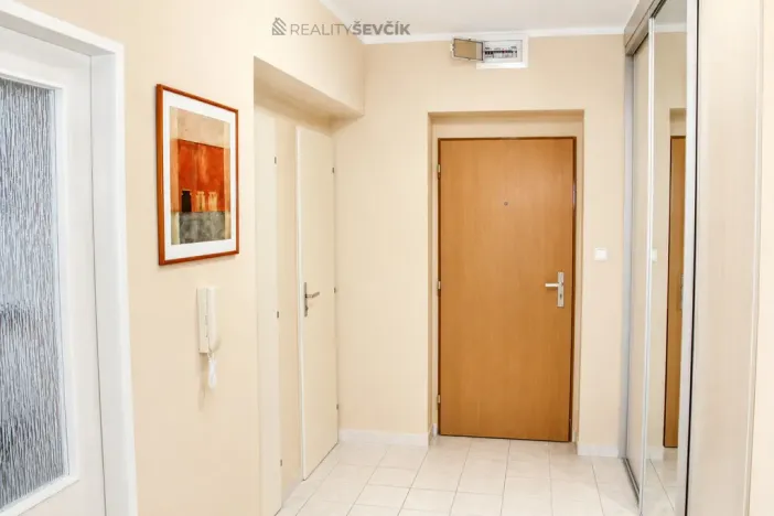 Pronájem bytu 2+1, České Budějovice - České Budějovice 2, Loucká, 61 m2