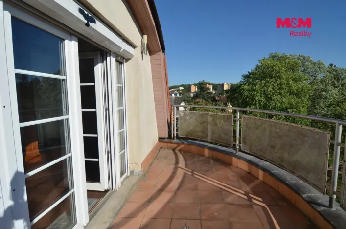 Pronájem kanceláře, Praha - Hloubětín, V Novém Hloubětíně, 162 m2