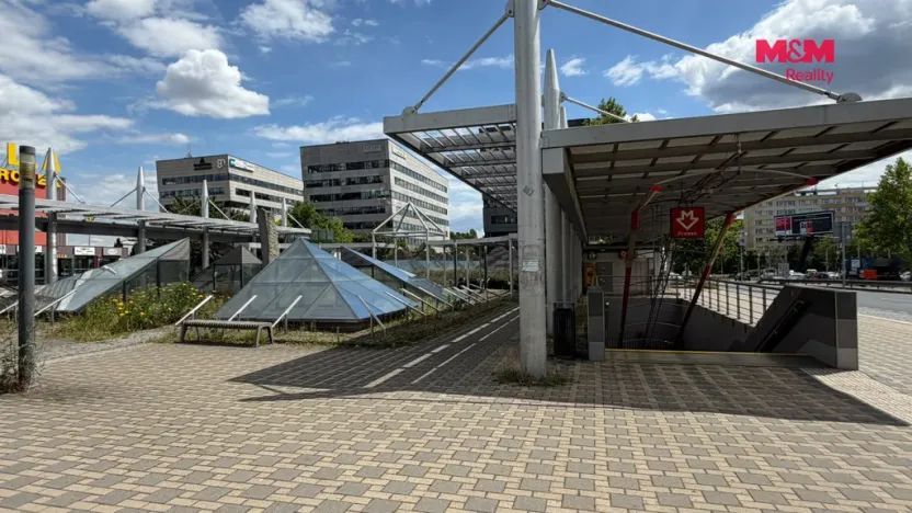 Pronájem bytu 3+kk, Praha - Prosek, Nad šestikopy, 80 m2