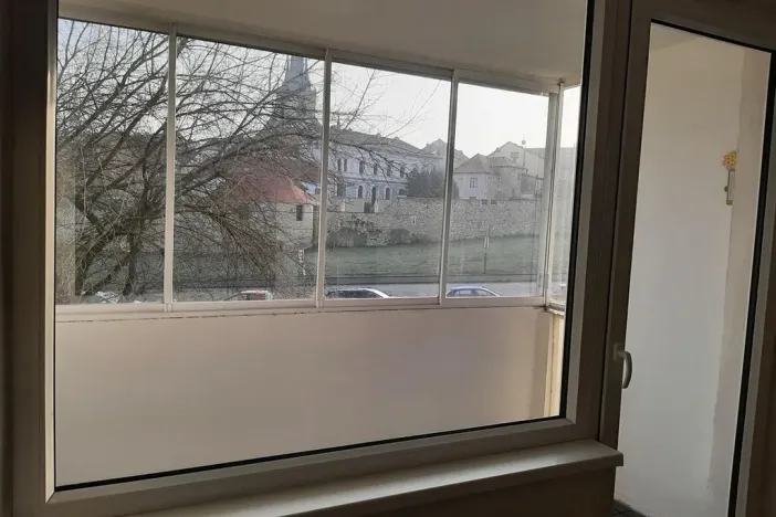 Pronájem bytu 2+1, Louny, nám. Petra Obrovce, 68 m2