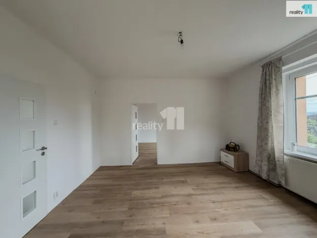Pronájem bytu 2+1, Karlovy Vary - Doubí, K Linhartu, 60 m2