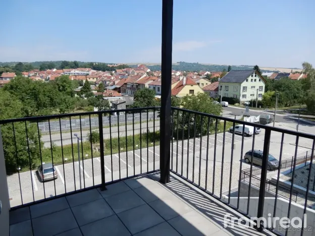 Pronájem bytu 1+kk, Slavkov u Brna, Nerudova, 24 m2