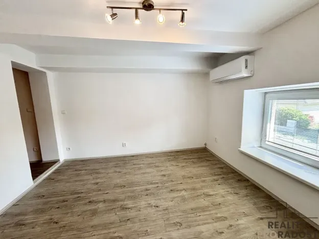 Pronájem bytu 2+1, Ústín, 40 m2