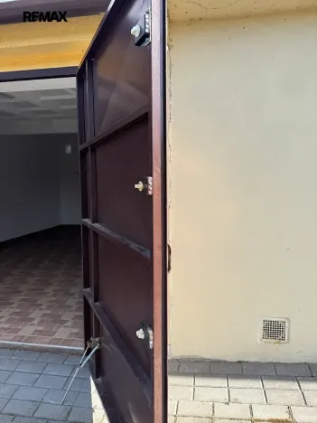 Prodej garáže, Ivančice, 22 m2