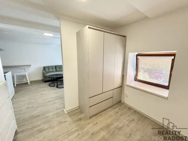 Pronájem bytu 2+kk, Ústín, 36 m2