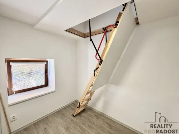 Pronájem bytu 2+kk, Ústín, 36 m2