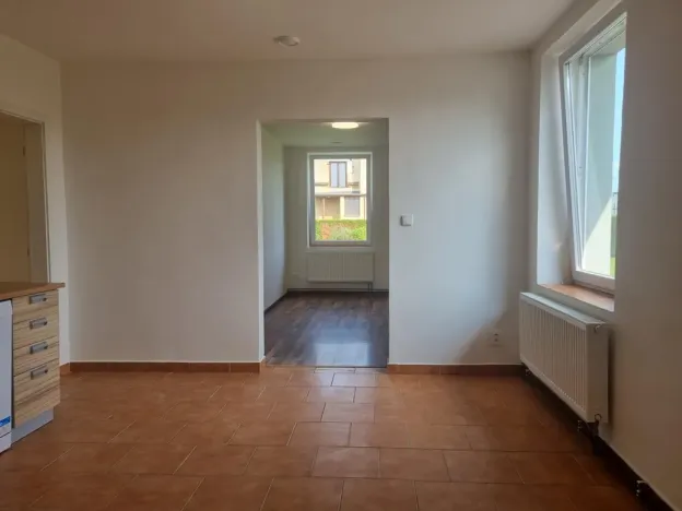 Pronájem bytu 3+kk, Hradec Králové - Plácky, Kydlinovská, 47 m2