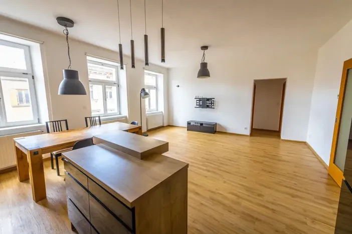 Prodej bytu 3+kk, Jihlava, Znojemská, 87 m2