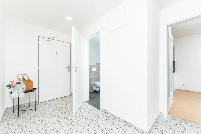 Pronájem bytu 2+kk, Praha - Hostivař, 47 m2