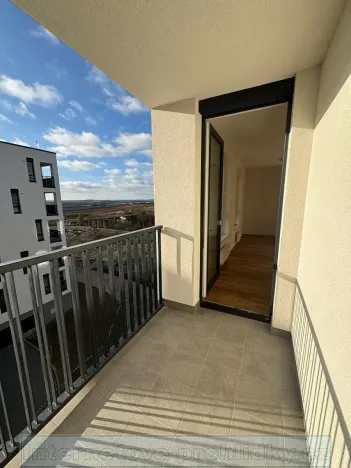 Pronájem bytu 1+kk, Praha - Hostavice, 32 m2