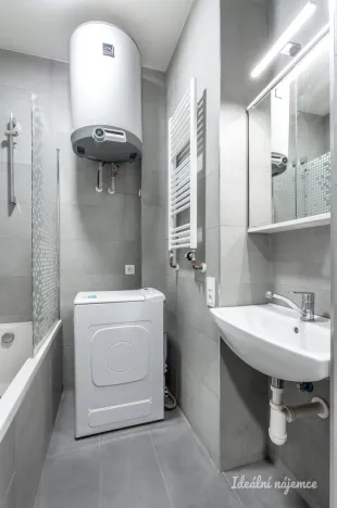 Pronájem bytu 1+kk, Praha - Braník, Nad přívozem, 29 m2