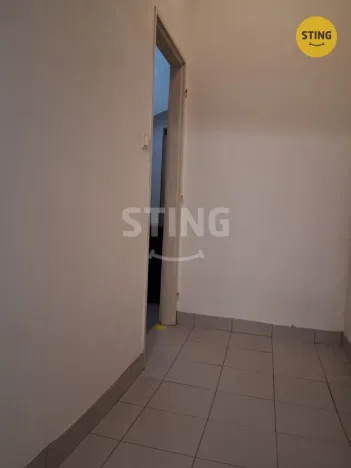 Pronájem obchodního prostoru, Žďár nad Sázavou, nám. Republiky, 58 m2