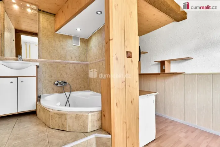 Prodej bytu 1+1, Sokolov, Závodu míru, 42 m2