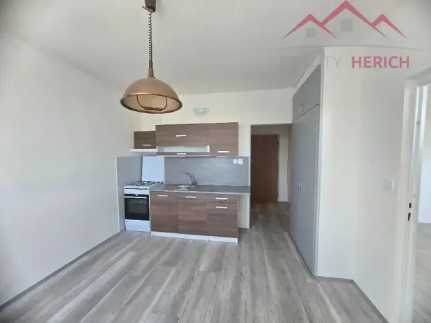 Pronájem bytu 1+1, Chomutov, Písečná, 36 m2