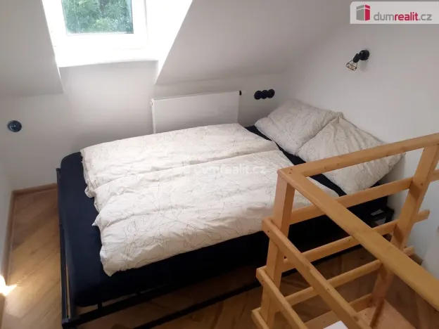 Pronájem bytu 2+kk, Karlovy Vary, Ondřejská, 33 m2