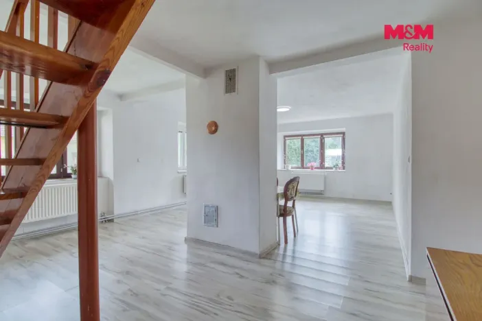 Prodej rodinného domu, Lnáře, 205 m2