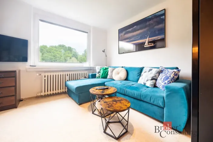 Pronájem bytu 1+kk, Praha - Střešovice, Na Petynce, 38 m2