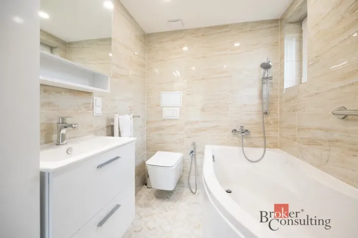 Pronájem bytu 1+kk, Praha - Střešovice, Na Petynce, 38 m2