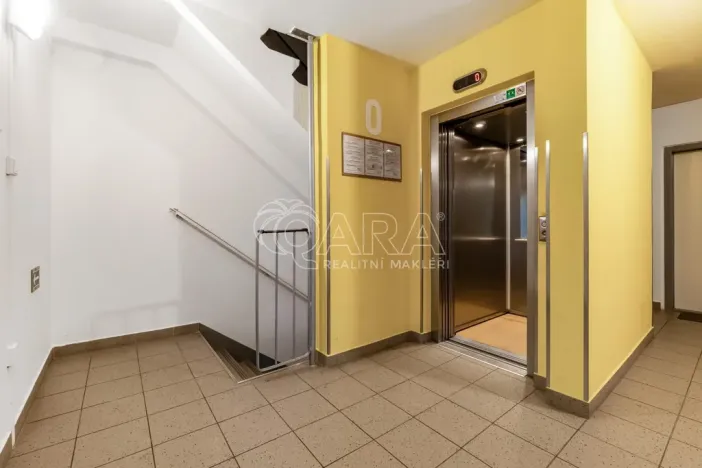 Prodej bytu 3+1, Praha - Petrovice, Rezlerova, 70 m2