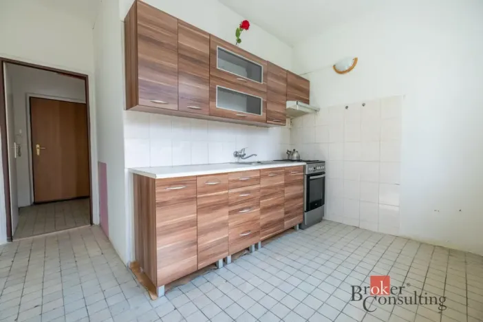 Prodej bytu 1+1, Chodov, Hlavní, 37 m2