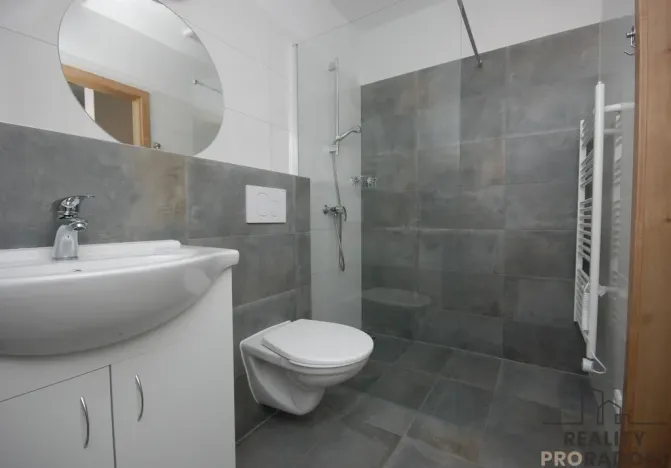 Pronájem bytu 2+1, Hrušky, 55 m2