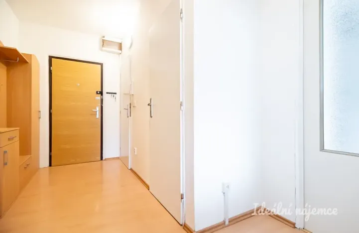 Pronájem bytu 2+kk, Praha, Boháčova, 43 m2